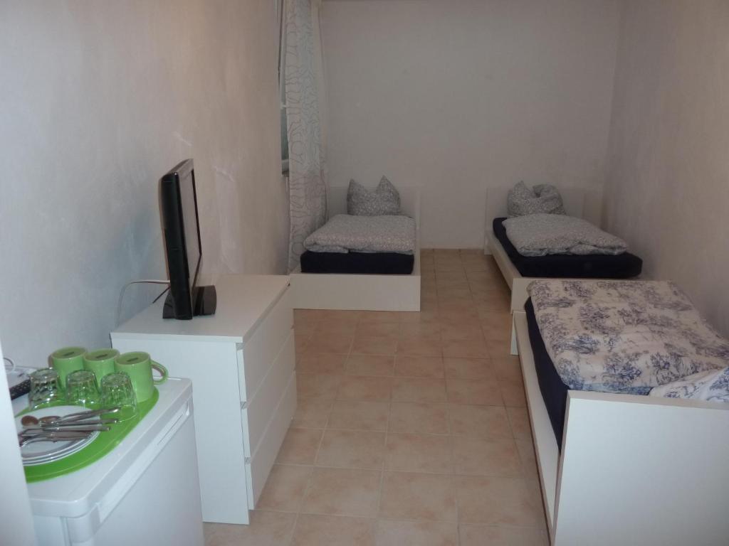 Relax Hotel Offenbach am Main Bilik gambar